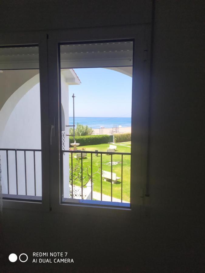 Bungalow Charo توري دي بيناغالبون المظهر الخارجي الصورة